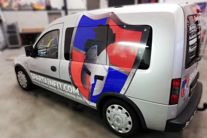 Voertuigbelettering Spartainfit | Van Dongen Reclame