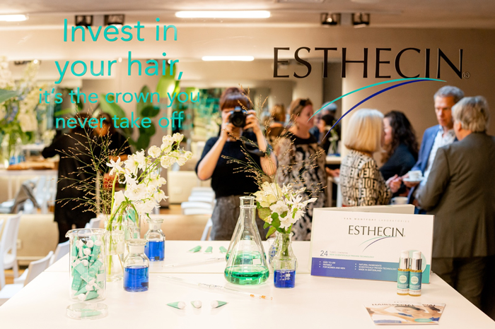 Tijdelijke belettering Esthecin | Van Dongen Reclame